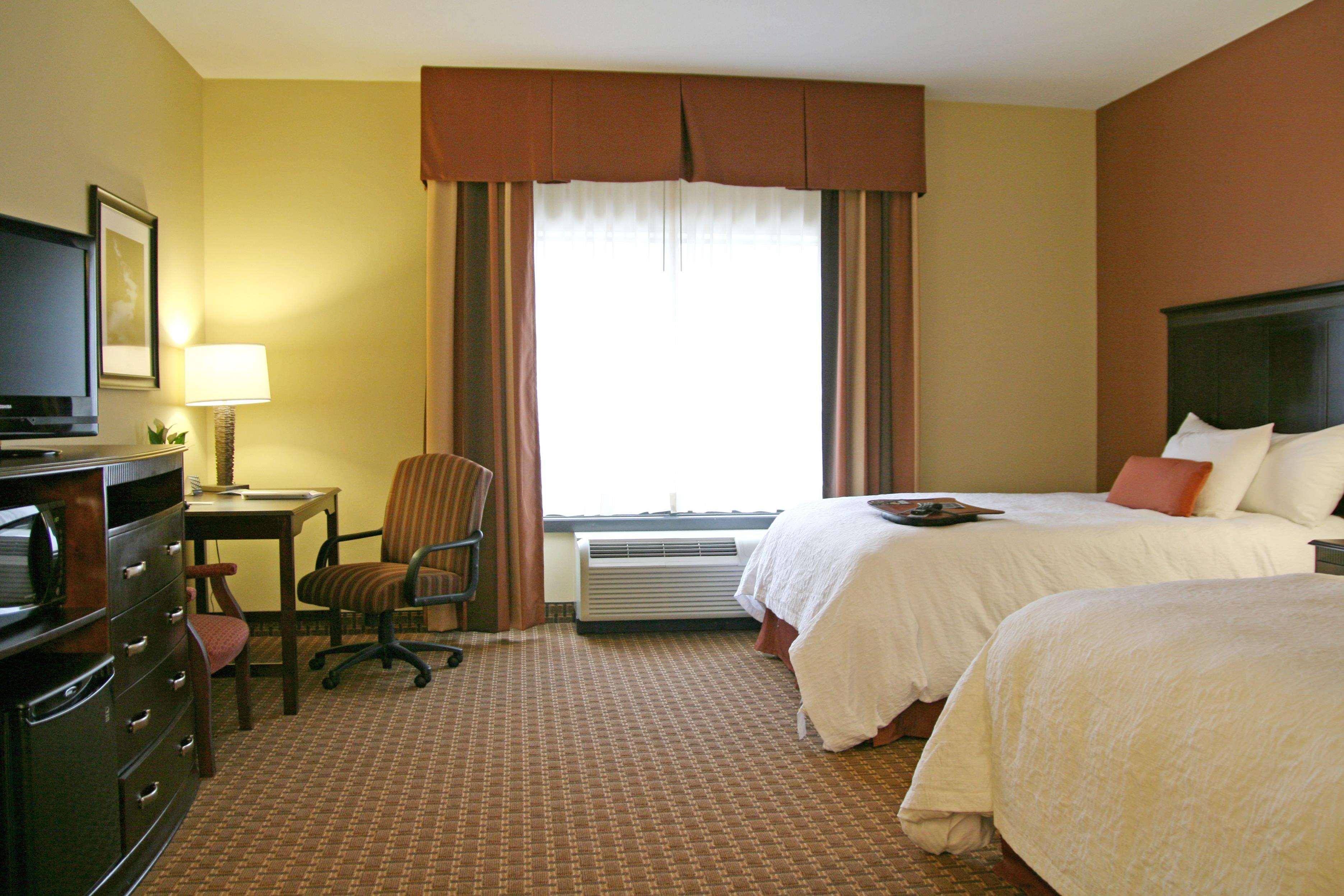 Hampton Inn & Suites Sevierville At Stadium Drive Кодак Номер фото